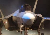 Διπλή ευρωπαϊκή αγορά στα μαχητικά-Η Lockheed Martin προσφέρει, τώρα, F-16E/F και συμμετοχή στο F-35