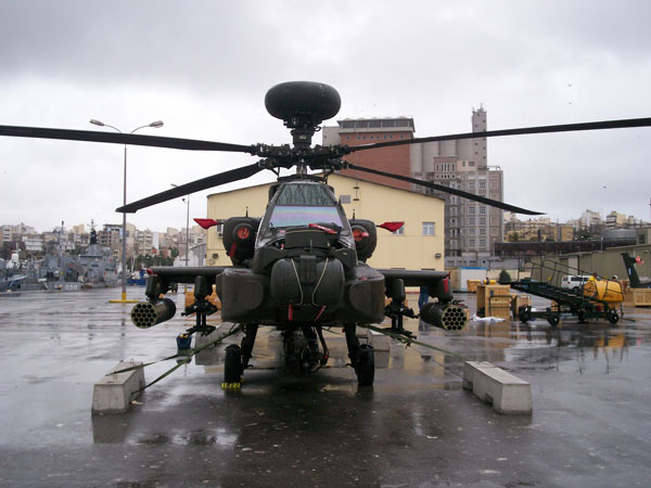Οι πρώτες ενδείξεις για τις αιτίες της συντριβής του AH-64A+ (ανανέωση)