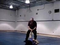H χρήση του Aikido σε αστυνομικές τεχνικές αφοπλισμού – (vid)