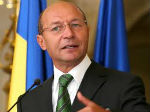 Μπασέσκου: “ΕΕ-ΝΑΤΟ έχουν φέρει σε δύσκολη θέση τη Ρουμανία”