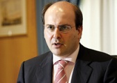 Χατζηδάκης: “850 εκατ.ευρώ έως το τέλος του 2012 στην Ελλάδα από την ΕΤΕπ”