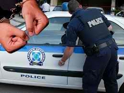 Η Τρόικα “βάζει χέρι” και στην Αστυνομία!