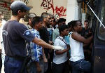 Σε εξέλιξη αστυνομική επιχείρηση για τον εντοπισμό “λάθρο” στο κέντρο της Αθήνας