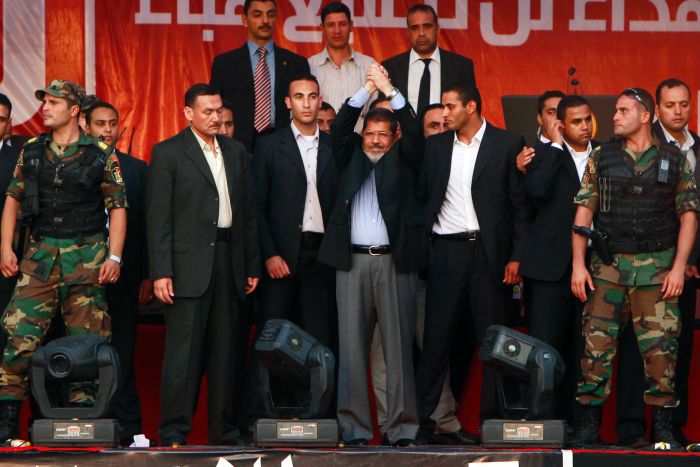 Ανώτατοι δικαστές αμφισβητούν τον Μόρσι