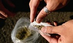 Συλλήψεις για διακίνηση ναρκωτικών σε 3 περιοχές
