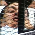 Αίγυπτος: Έπεσε και χτύπησε στο κεφάλι ο Χόσνι Μουμπάρακ