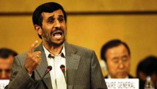 Ακυρώθηκε το ταξίδι του Αχμαντινετζάντ στην Τουρκία