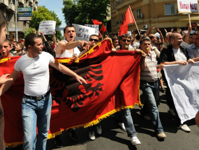 «Ουράνιου Τόξου» και «PDIU» κατά της Ελλάδας