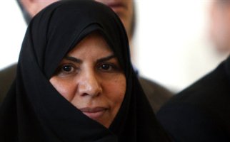 Ιράν: Απομακρύνεται από τα καθήκοντά της η μοναδική γυναίκα της κυβέρνησης