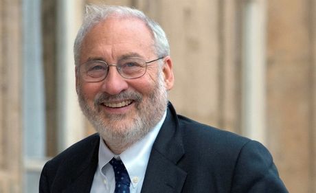 J.Stiglitz: «Η Ελλάδα δεν έχει κανένα σημείο εξόδου από την ύφεση»