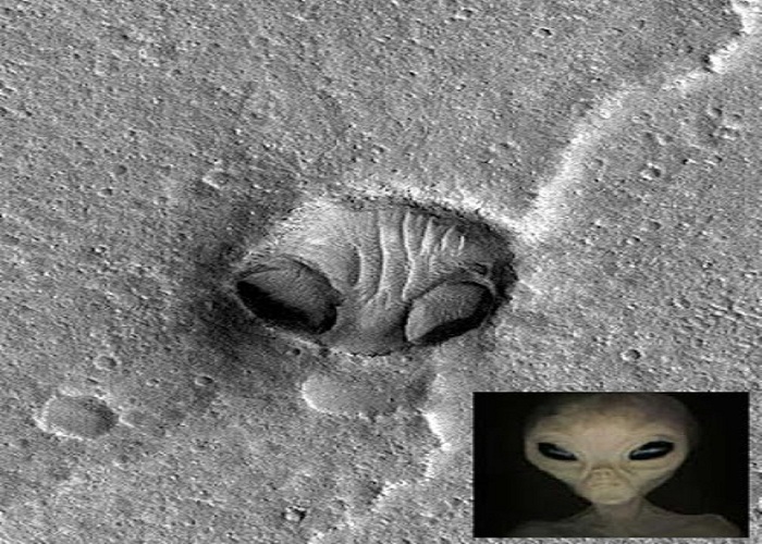Εξωγήινο κεφάλι στην επιφάνεια του Άρη