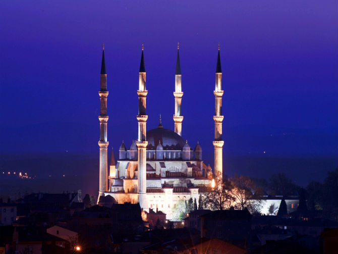 Αμερικανοί προσβάλουν(;) το κοράνι στην Τουρκία