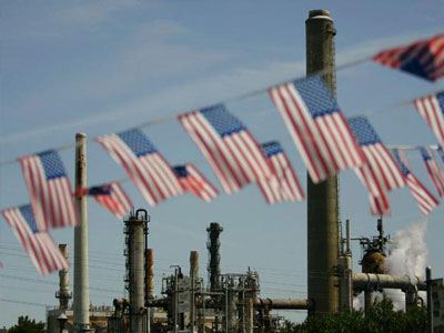Πλησιάζει τη Σ. Αραβία η παραγωγή πετρελαίου στις ΗΠΑ