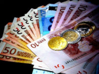 Κυβέρνηση : Με κάρτα όλες οι συναλλαγές άνω των 500 ευρώ