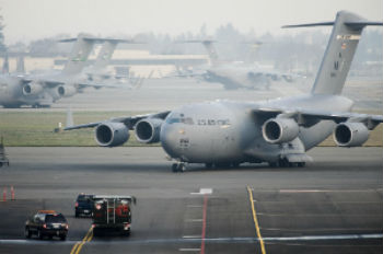 Ο Καναδάς αποστέλλει ένα μεταφορικό αεροσκάφος  C-17 Globemaster στο Μάλι προς υποστήριξη των Γάλλων