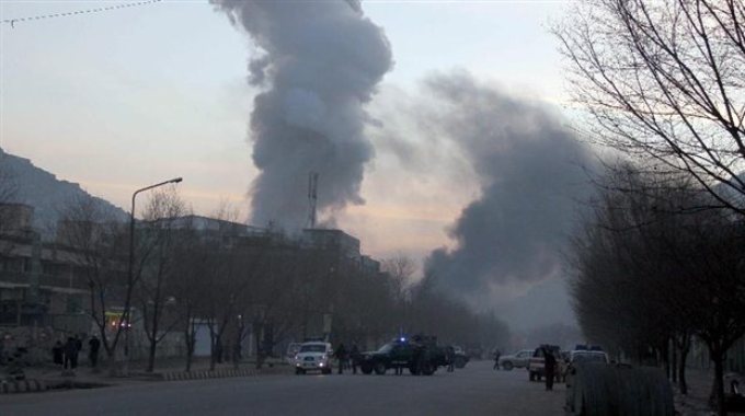 Τριπλή βομβιστική επίθεση στην Καμπούλ