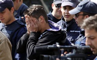 Συνεχείς αστυνομικές επιχειρήσεις στην Πάτρα για τον εντοπισμό των λαθρομεταναστών