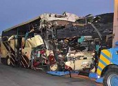 Καλιφόρνια: Αιματηρή σύγκρουση φορτηγού-τουριστικού λεωφορείου