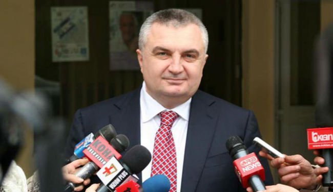 Περιοδεύει σε Λάρισα και Βόλο ο Αλβανός πολιτικός Ι.Μέτα