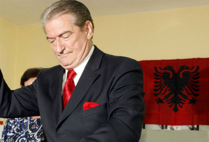 Μπερίσα: «H κρίση γονάτισε τους γείτονες όχι την Αλβανία»