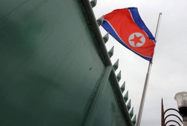 Κλιμακώνει τις πολεμικές προετοιμασίες της η Β. Κορέα