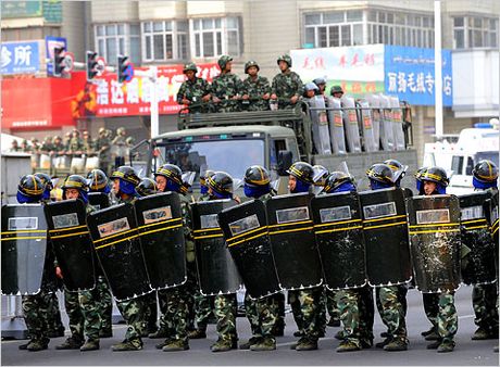 Κίνα: Στους 35 οι νεκροί από τις ταραχές στην περιοχή Σιντζιάνγκ