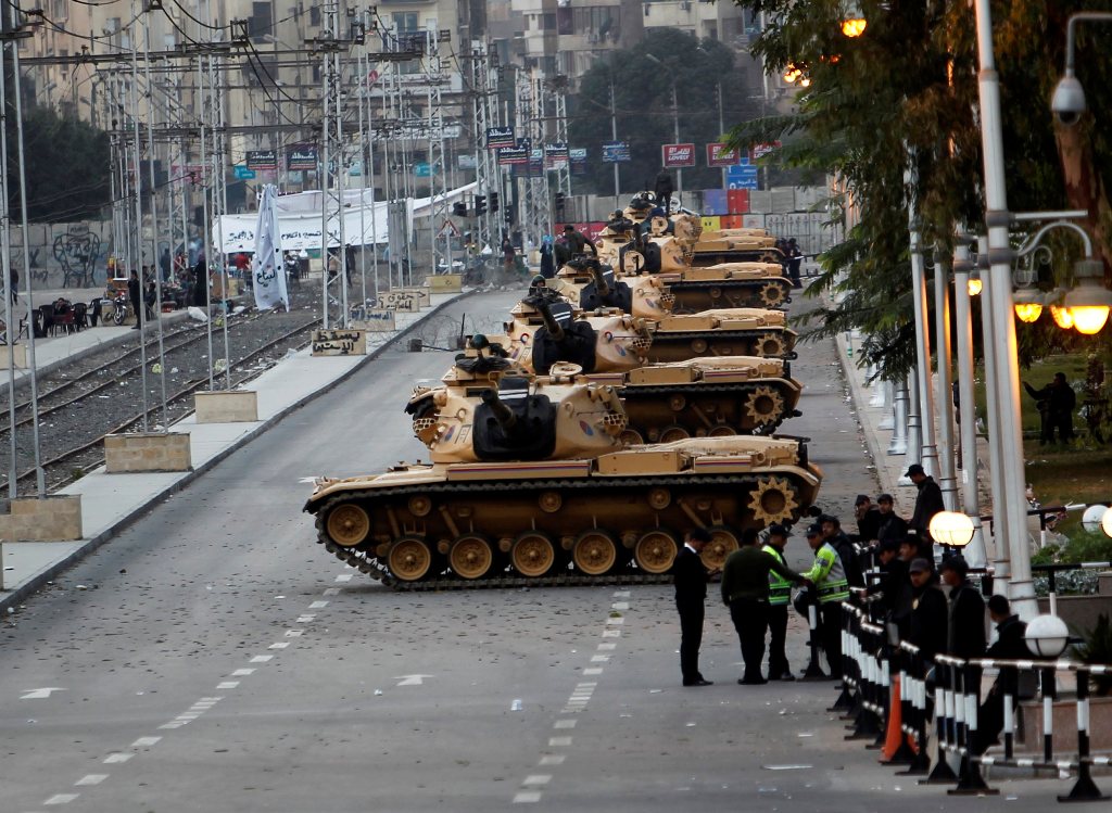 Κάιρο: Ο στρατός κατέλαβε τα κτίρια της κρατικής τηλεόρασης