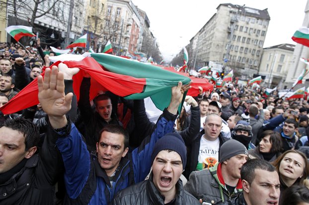 Ένα μήνα κρατούν οι διαδηλώσεις στη Βουλγαρία (vid)