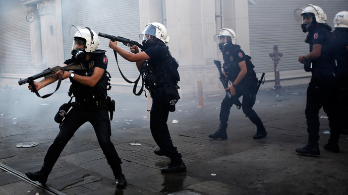 Τουρκία: Δακρυγόνα σε συγκέντρωση δεκάδων φοιτητών