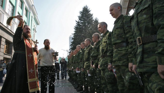Ρωσία: Στρατιωτική εκπαίδευση για Ορθόδοξους ιερείς