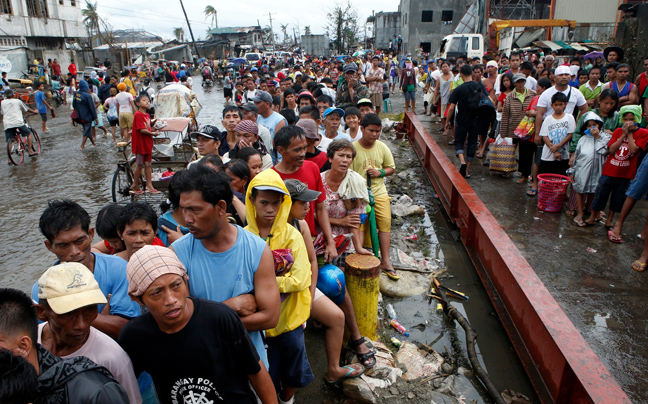 Συγκλονιστικές φωτογραφίες από τις Φιλιππίνες