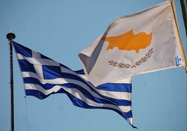 Απαισιοδοξία σε Ελλάδα και Κύπρο για την οικονομία