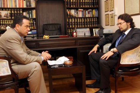 Νικόλαος Λάος: Ο Έλληνας πρόεδρος των Ιλλουμινάτι