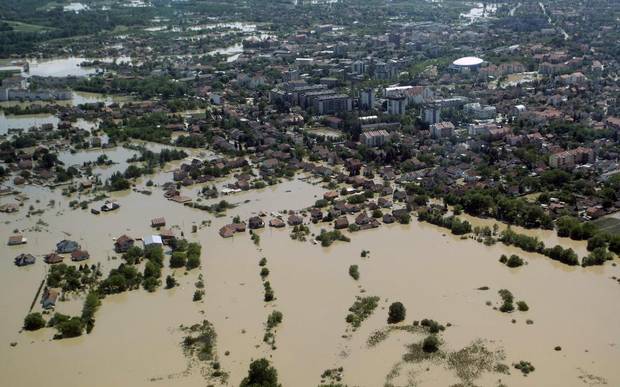 Πολύ βαρύ θα είναι το κόστος των πλημμυρών σε Βοσνία και Σερβία