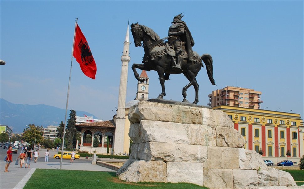 Οι Αλβανοί διερευνούν το «σκάνδαλο» της συμφωνίας για την ΑΟΖ με Ελλάδα – Μιλούν για «παράδοση εδαφών»!