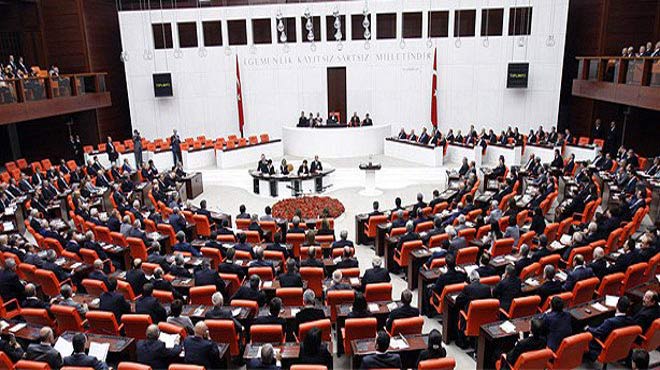 Τουρκία: Συνεδρίαση κοινοβουλίου για αποφάσεις κατά IS