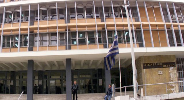 Θεσσαλονίκη: Δικηγόρος υπεξαιρούσε χρήματα από το Παρακαταθηκών και Δανείων