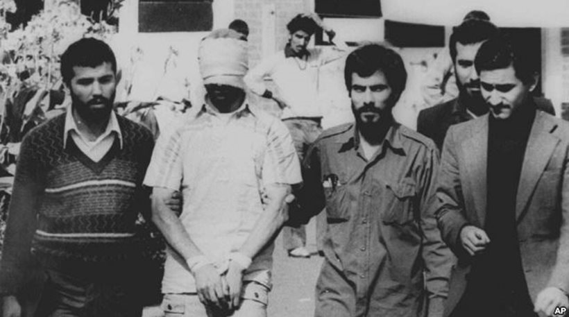 35 χρόνια από την κατάληψη της αμερικανικής πρεσβείας στην Τεχεράνη – Οι 444 ημέρες ομηρίας των διπλωματών