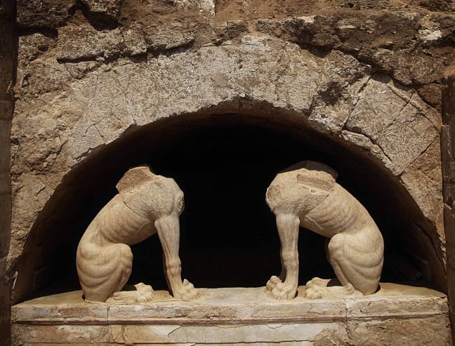 Καναδός αρχαιολόγος υποστηρίζει: “Η Ολυμπιάδα ένοικος του τάφου της Αμφίπολης”