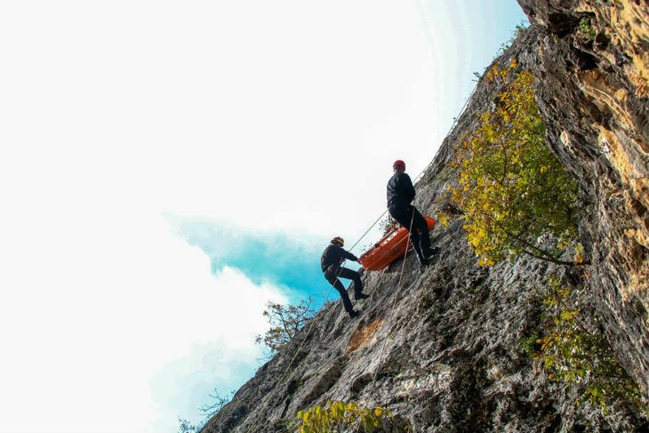 Επιχείρηση διάσωσης ορειβάτη που έπεσε σε χαράδρα