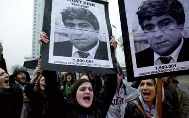 Τουρκία: Δύο αστυνομικοί φυλακίστηκαν στην υπόθεση της δολοφονίας του Χραντ Ντινκ