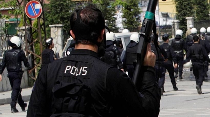 Τουρκία: Μαζικές συλλήψεις αστυνομικών για τηλεφωνικές παρακολουθήσεις