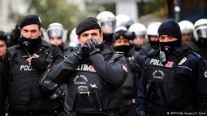 Τουρκία: Διεύρυνση αρμοδιοτήτων στην αστυνομία- Περιορισμοί στο διαδίκτυο