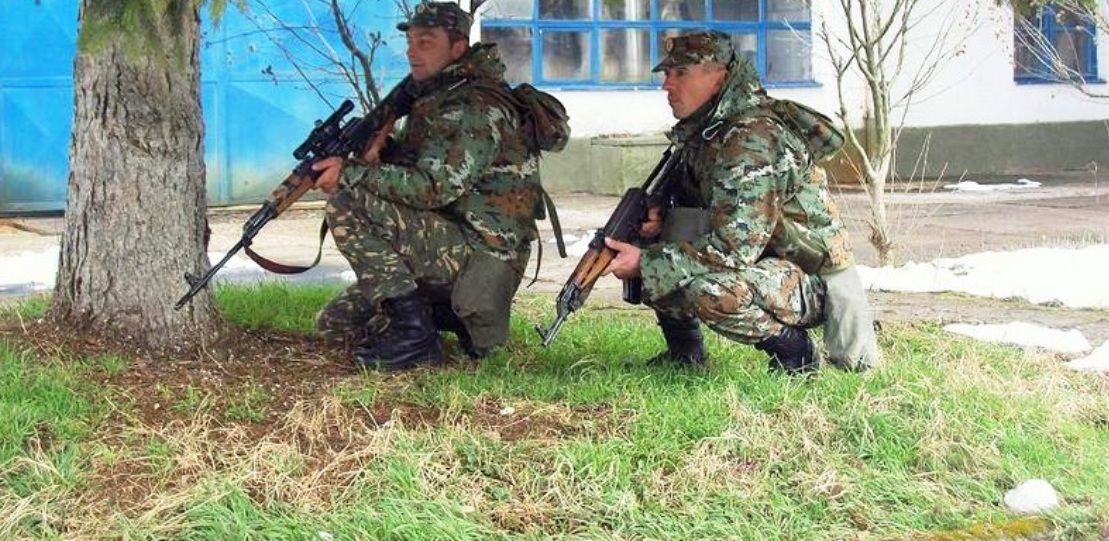 ΕΚΤΑΚΤΟ:  Τα Σκόπια «σφραγίζουν» με στρατό τα σύνορά  τους με την Ελλάδα!