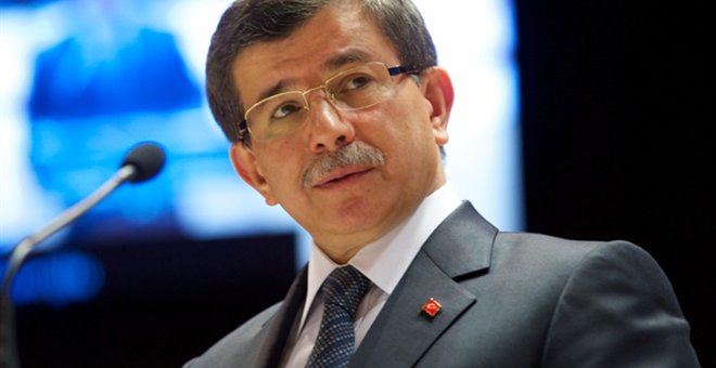 Νταβούτογλου: “Θα συνεχίσουμε τις επιδρομές εναντίον του PKK”