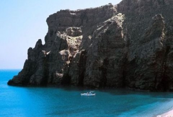 Αυτή είναι η καλύτερη παραλία της χώρας για το 2015 – Δείτε τη λίστα με τις 10 κορυφαίες της Ελλάδας!