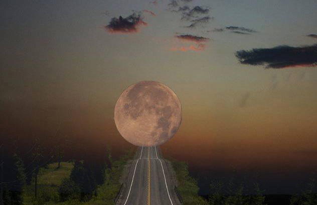 Δρόμοι προς το φεγγάρι – Μια καλλιτεχνική ματιά [εικόνες]