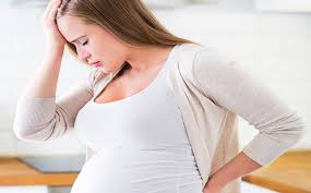 Ο έντονος πονοκέφαλος επικίνδυνος για εγκύους με υψηλή αρτηριακή πίεση