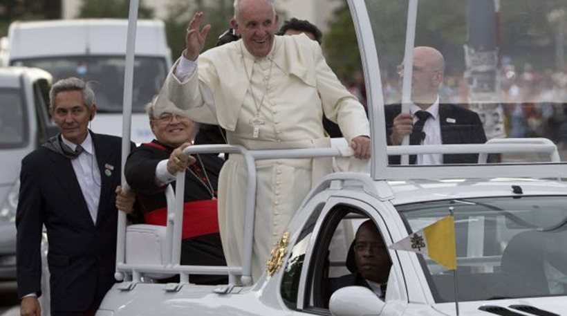 Προειδοποίηση Πάπα: “Υπάρχει κλίμα Γ’ Παγκοσμίου Πολέμου”