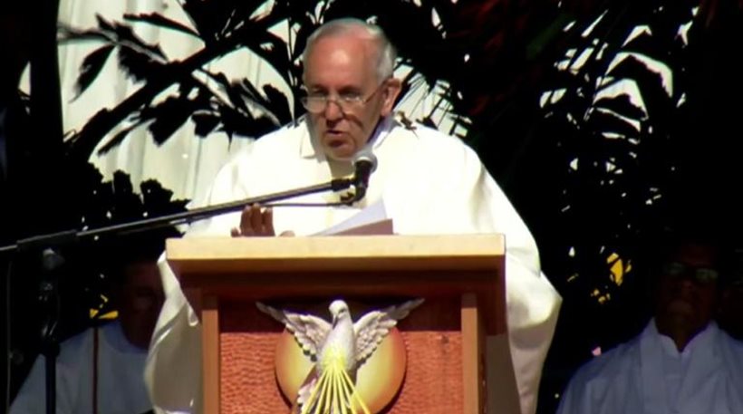 Πάπας Φραγκίσκος: ”Ο Θεός κλαίει για τα θύματα παιδεραστίας”